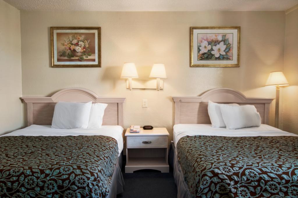 Ferry Pass Days Inn Pensacola North المظهر الخارجي الصورة