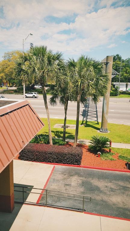 Ferry Pass Days Inn Pensacola North المظهر الخارجي الصورة